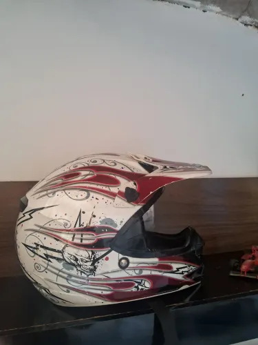 Capacete HJL