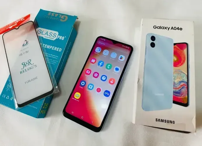 Celular Samsung A04 Galaxy com tela infinita, na caixa compl, pouco uso, excelente bateria