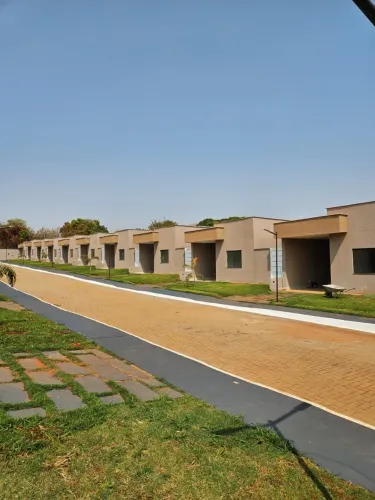 Casa de condomínio para aluguel com 95 metros quadrados com 3 quartos