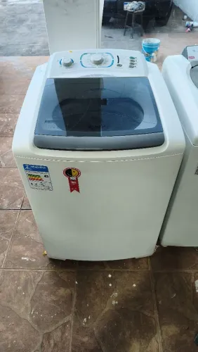 Vendo máquina de lavar roupa Eletrolux 15kg voltagem 110 entrego e dou garantia