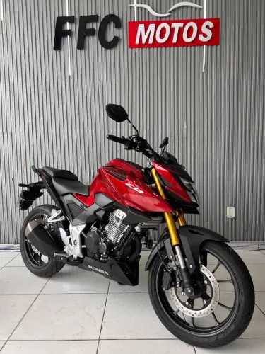 CB 300F ano 2026/2027 zero km lançamento