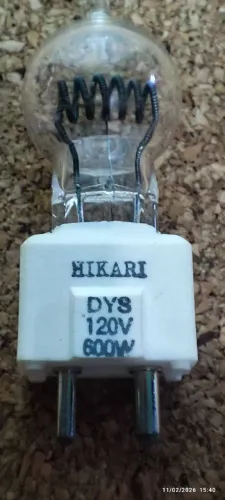 Lâmpada Halógena Hikari DYS 600W 120V - Projetor / Iluminação - Vintage Japão  