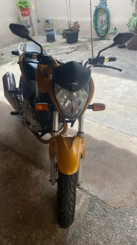 CB 300R ( apenas venda )