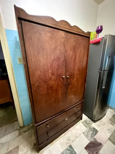Guarda Roupa Rústico em Sucupíra