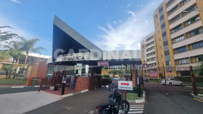Apartamento com 02 quartos