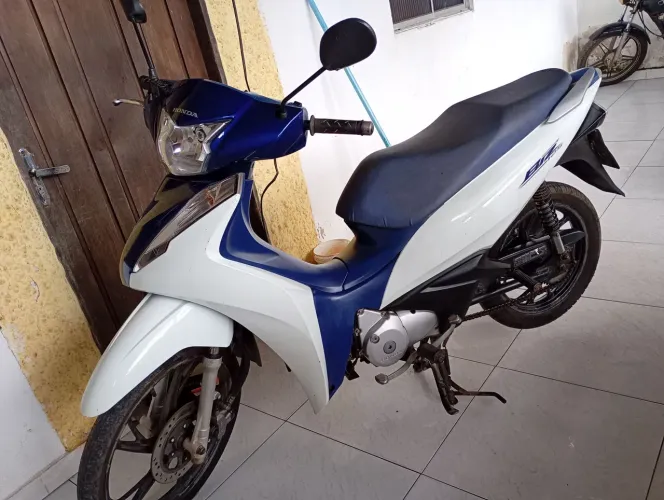 Vendo moto biz