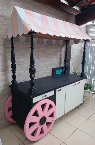 Carrinho para venda de bolos