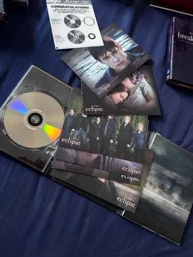 Digipack Twilight Saga: Eclipse Borders - importado com cards