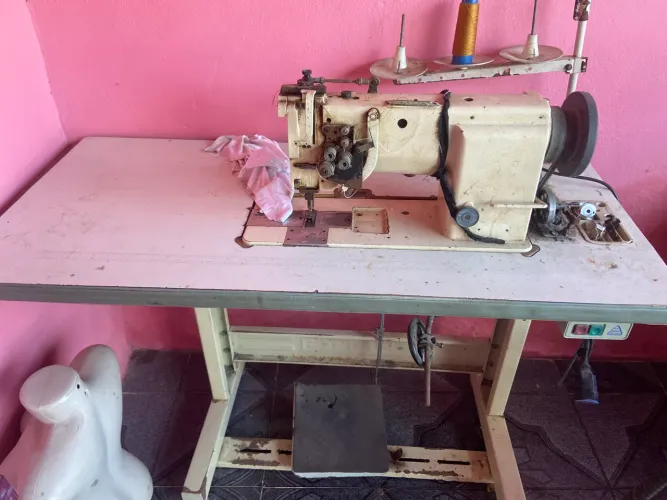 Máquina de Custurar Jeans pra venda