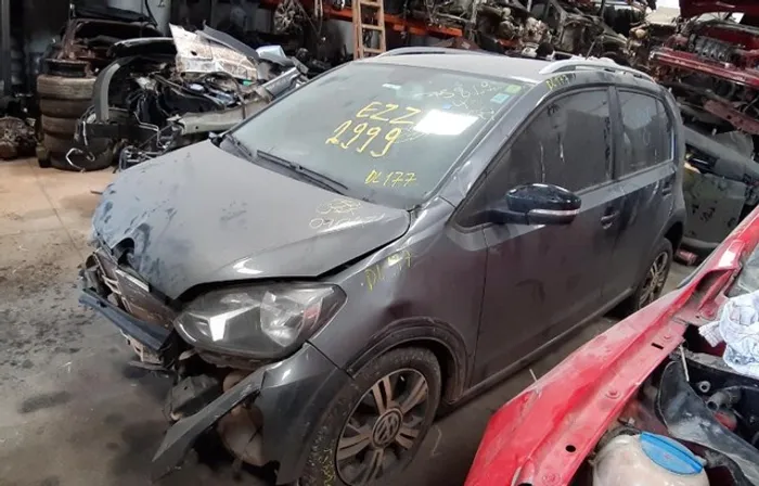 Up Tsi extreme 1.0 Sucata 