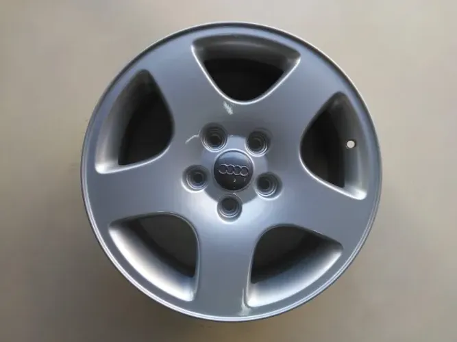 Jogo de rodas aro 16 audi a4 5x112 16x7 et45 prata