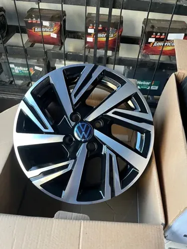 Roda aro 15 Gol/Saveiro Black diamantada.