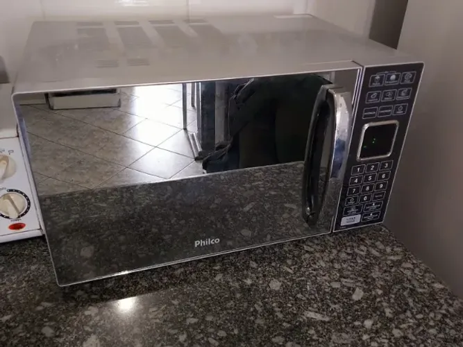 Micro-ondas Philco Espelhado 25 litros PME25