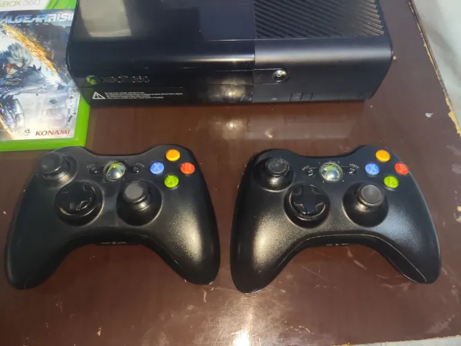 Xbox 360 slim 2014 original de fabrica 