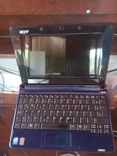 Netbook Acer Aspire One - Pequeno