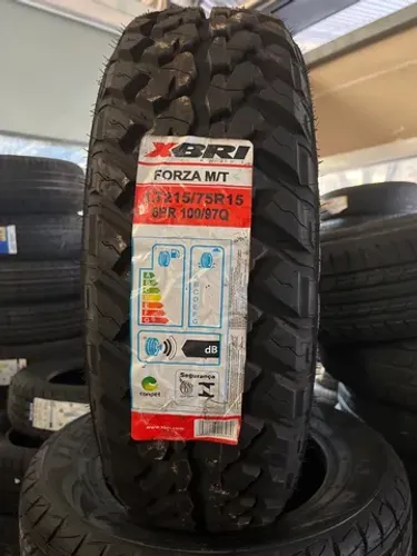 Pneu novo 215/75R15? xbri