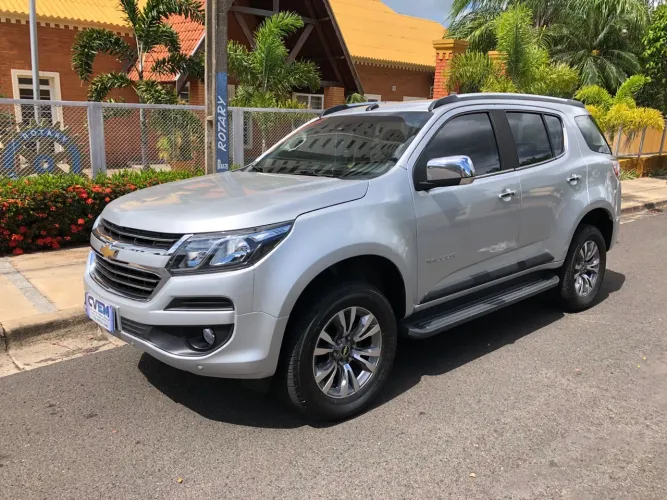 Chevrolet TrailBlazer - LTZ - Automático 2.8 Turbo - Diesel 4x4 - 2018 