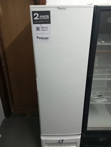 NZ. Freezer vertical 284 litros porta cega