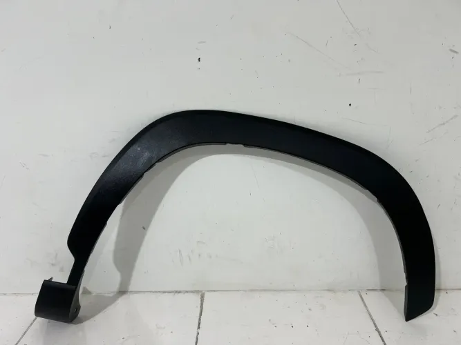 Moldura paralama Corolla Cross Ld