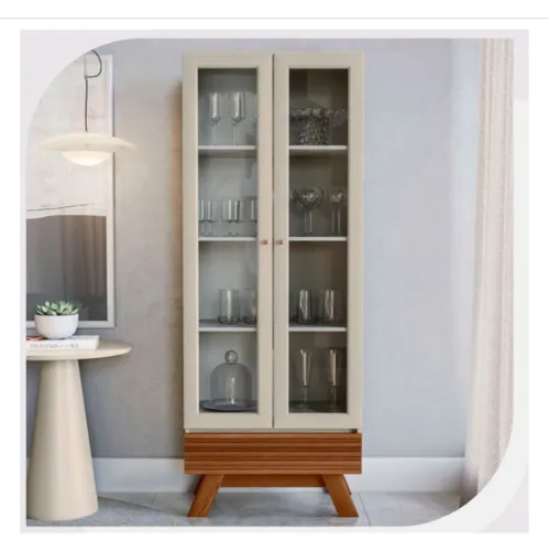 Cristaleira Elegante com Design Moderno