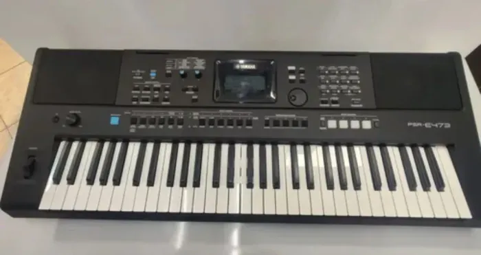 Teclado Yamaha psr e473 arranjador 
