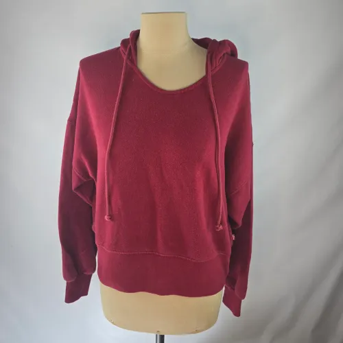 Moletom Feminino Vermelho com Capuz levis feminino XS gringo veste P
