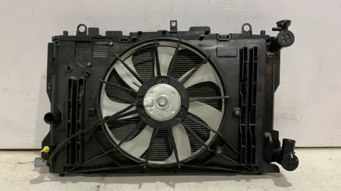 Kit radiador Corolla 2015 2016 2017 2018 2019 original recuperado