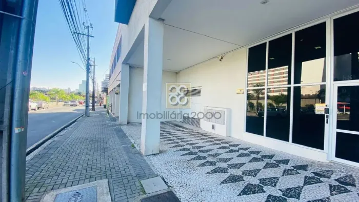 Garagem - Av Presidente Affonso Camargo, 881 - Cristo Rei - Curitiba - PR