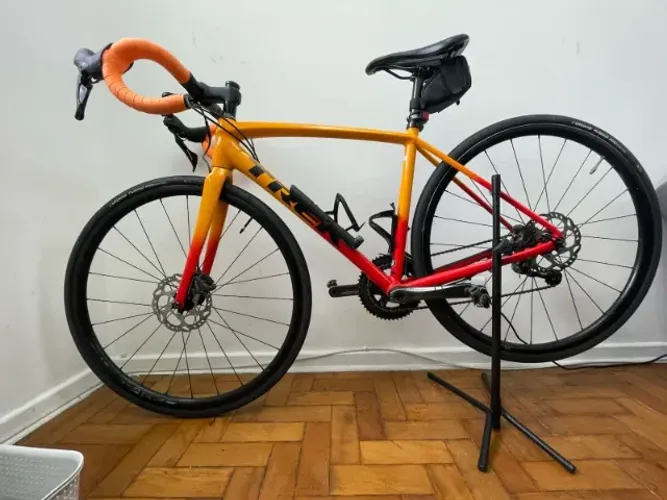 Bicicleta de estrada Trek Émonda ALR 4 Tam 50