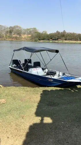 Barco canoa semi lancha aluguel locação 