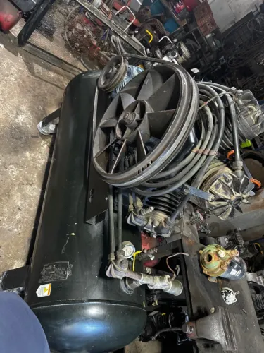 Compressor schulz 60 pés 425L, 15 CV trif.