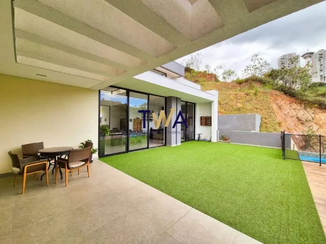 Casa em condomínio à venda, no Vila Castela - Nova Lima