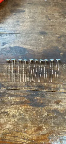 Grampos de cabelo em formato de flor azul