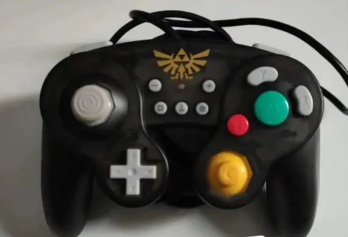 Controle estilo GameCube Personalizado Zelda para Nintendo Switch - Hori
