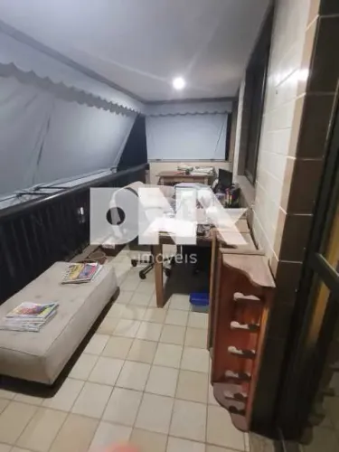 Apartamento : / Residencial / Leblon