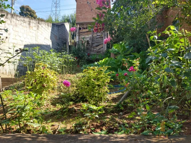 Casa a venda de03 quartos Bairro Tiradentes, Conselheiro Lafaiete MG