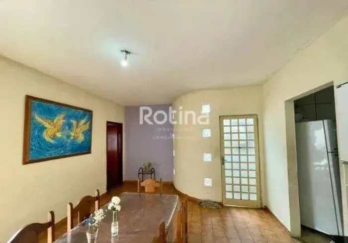 Casa á venda, 4 quartos, Nossa Senhora Aparecida - Uberlândia/MG - Rotina Imobiliária