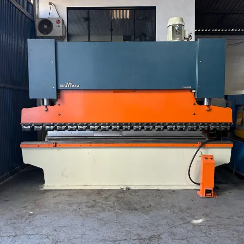 Dobradeira Hidráulica CN Braffemam PVH-40300