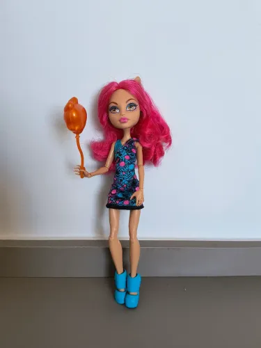 Boneca Monster High Howleen Wolf