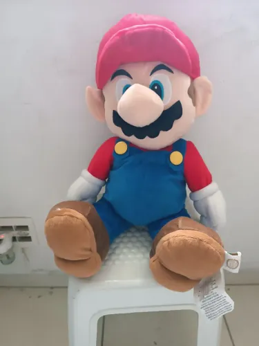Boneco de pelúcia Mario Brother original Nintendo no bairro da Lapa São Paulo