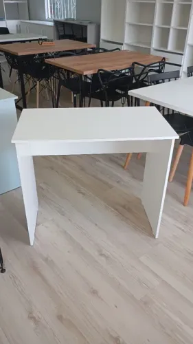 Mesa Escrivaninha Branca - Moderna e Minimalista