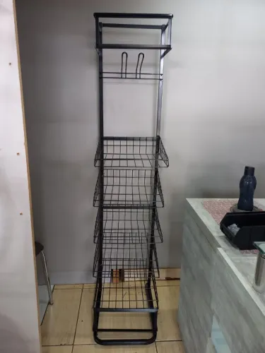 Expositor  desmontável  novo 