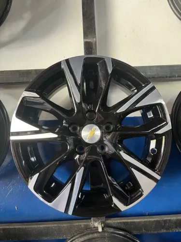 Roda Tracker aro 16 Black diamantada.