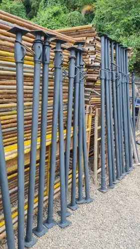 Escoras Metálicas Reguláveis 3,20m (seminovas)