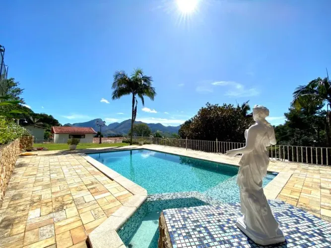 CASA PETRÓPOLIS SAMAMBAIA