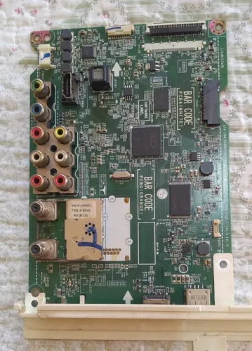 2 Placas de sinal TV LG 32LB model 560B 50,00 cada.