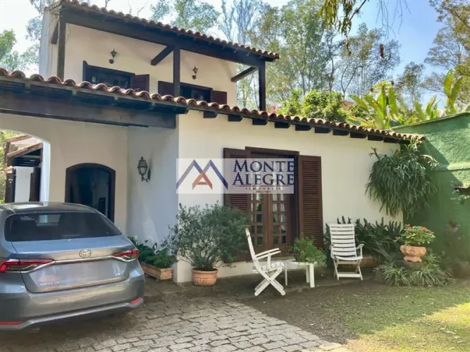 Sobrado à venda no bairro Riviera Paulista com 200 m² e 3 dormitórios/quartos