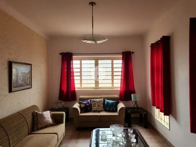 Casa Térrea com 3 Quartos - Aluguel - Alto da Boa Vista