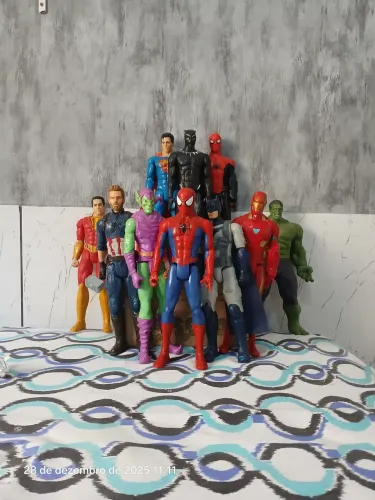 Bonecos articulados super-heróis