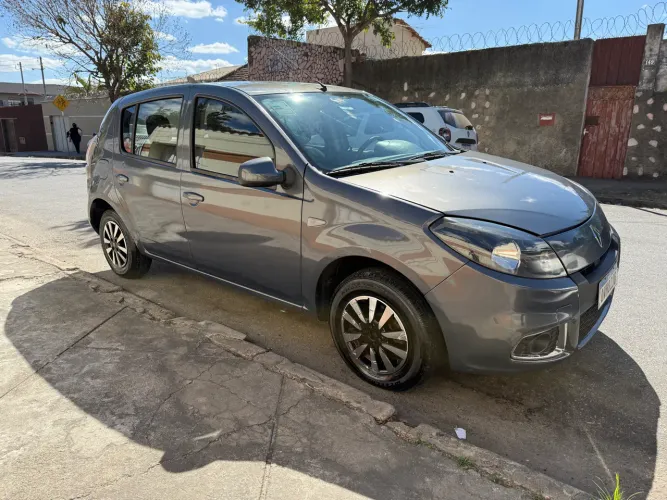 Renault Sandero Expression Hi-flex 1.0 16V 5P 2014